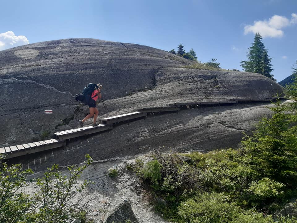 Le défi fou de Karine Moix à travers les montagnes